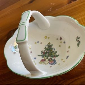 Vintage Nikko Christmastime Candy Basket with handle